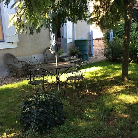 Hébergement de vacances Les Rosiers Gites Valojoulx